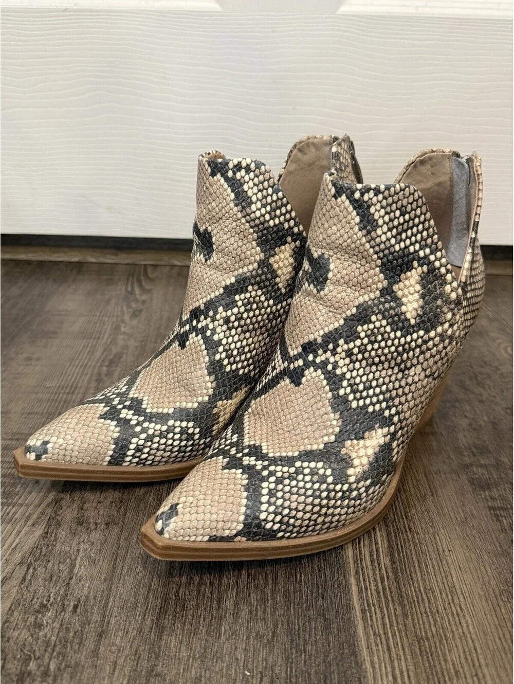 Steve Madden Camryn Ankle Boot Tan Snake Print Size 7M